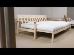 Banquette UNWIND en pin massif naturel avec matelas futon 130x190