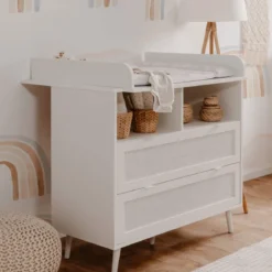 Commode à langer bébé 2 tiroirs en bois effet cannage - CO7085