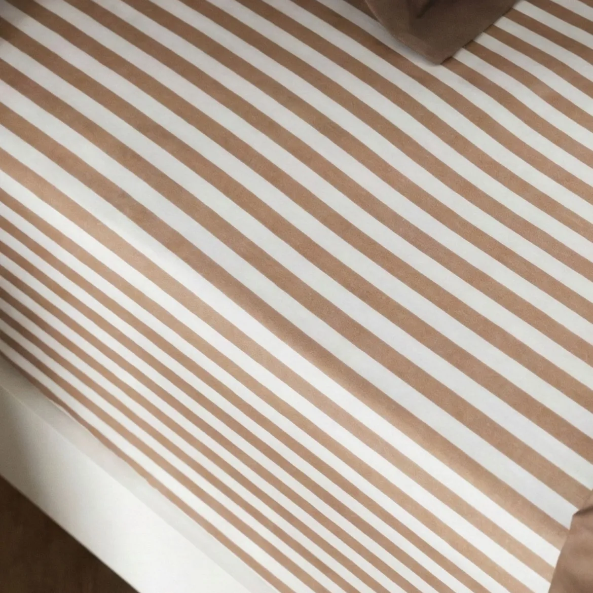 Drap housse coton à rayures marron Terre de Nuit Horizon