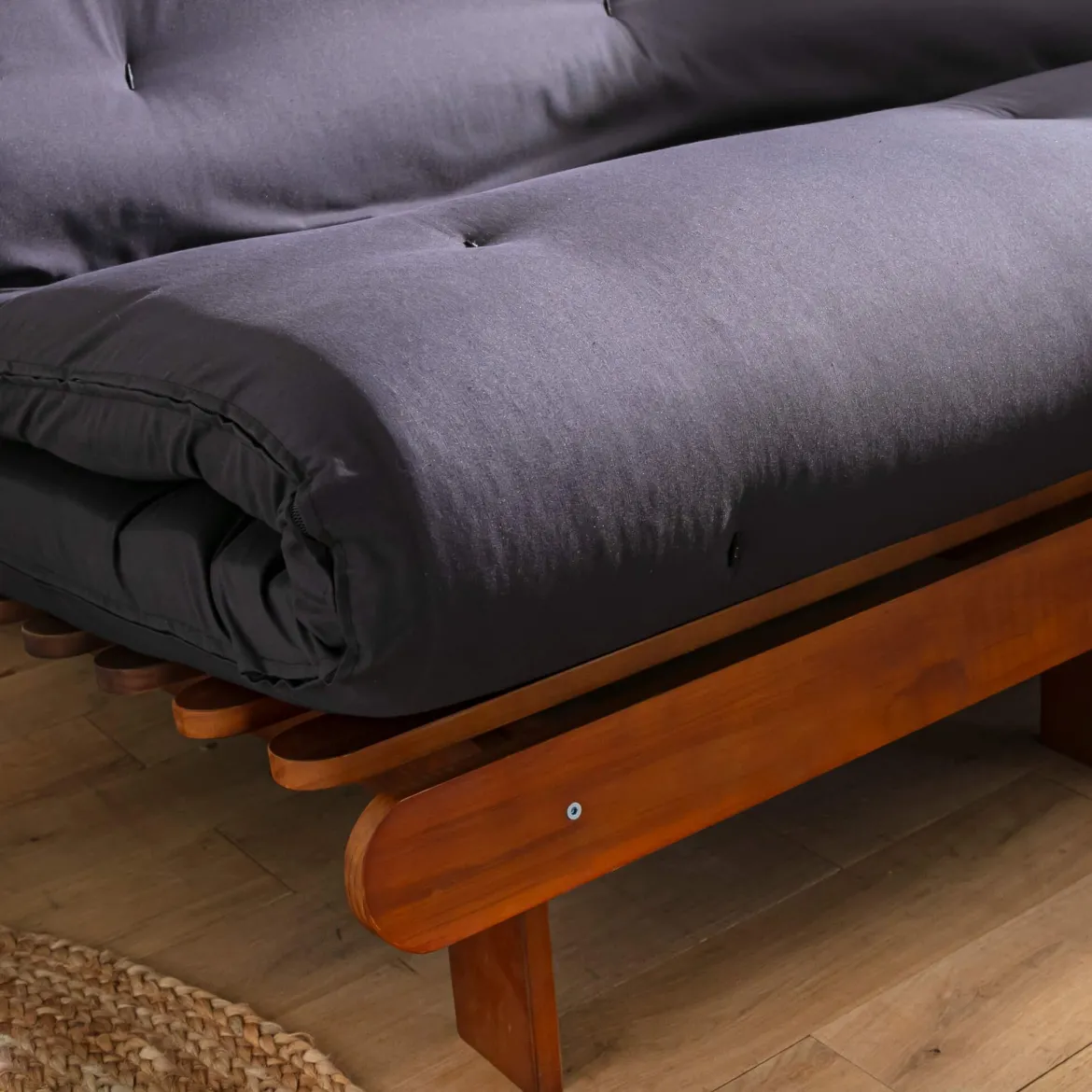 Ensemble matelas futon en coton et structure en bois massif noisette