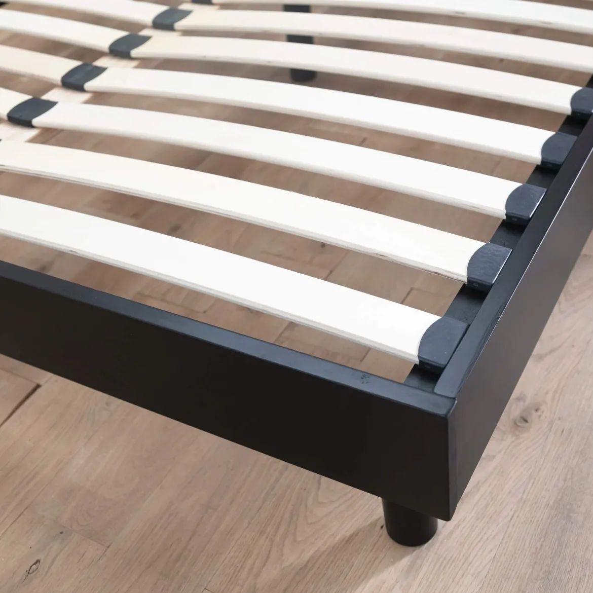 Ensemble matelas mousse + sommier bois massif