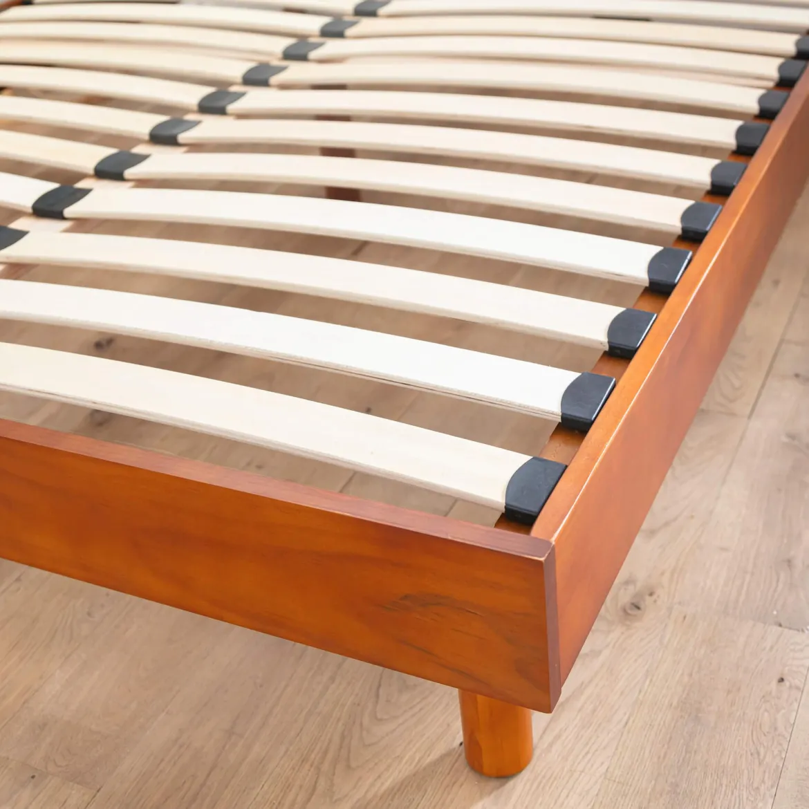 Ensemble matelas mousse + sommier bois massif