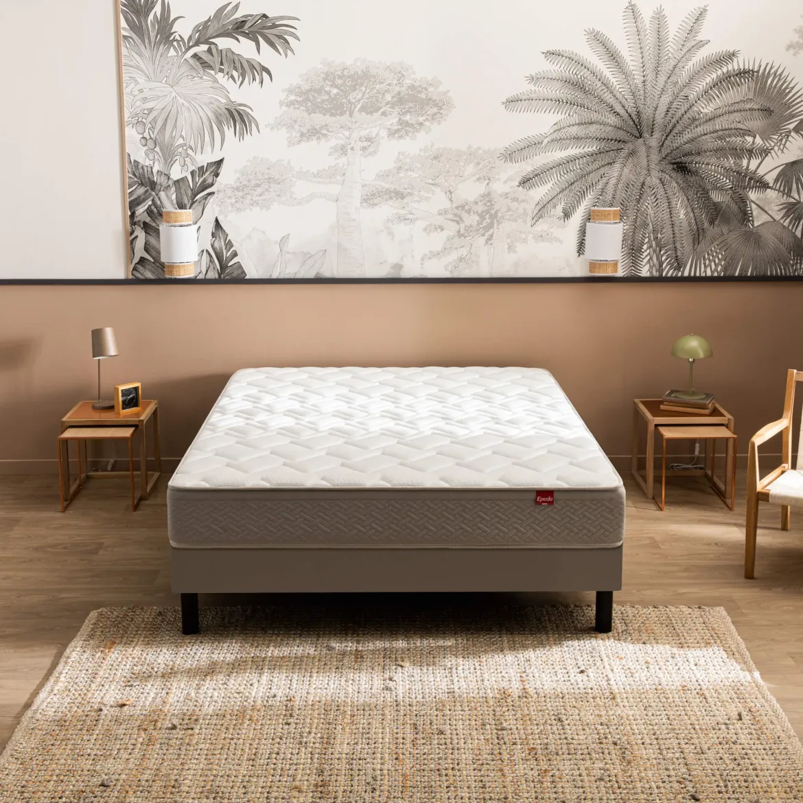 Ensemble sommier et matelas ressorts ensachés très ferme Epeda Ailleurs