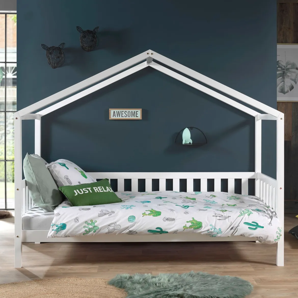Lit cabane enfant à barreaux en bois massif 90x200 - LT2021