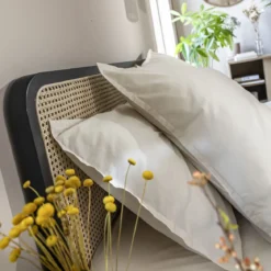 Lit cannage en pin massif ANNA - LT17018