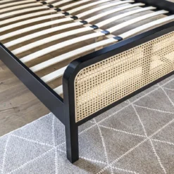 Lit cannage en pin massif ANNA - LT17018
