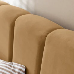 Lit coffre en velours matelassé