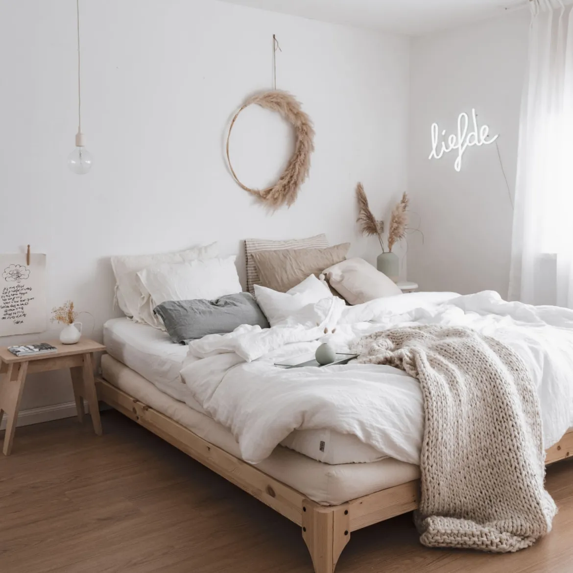 Lit ELAN en pin massif naturel avec sommier