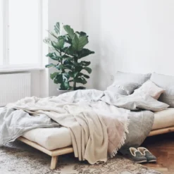 Lit futon SENZA en bois massif naturel