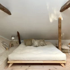 Lit futon SENZA en bois massif naturel + matelas futon COMFORT écru