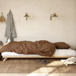 Lit futon SENZA en bois massif naturel + matelas futon COMFORT écru
