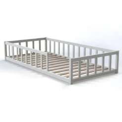 Lit inspiration Montessori enfant à barreaux