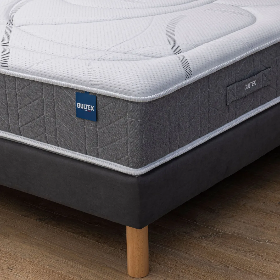 Matelas Bultex nano, mémoire de forme, coton et laine Recovery