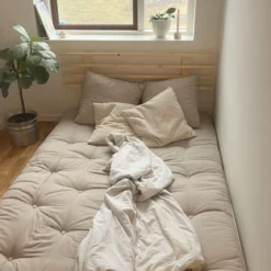 Matelas futon et tête de lit bois massif naturel SHIN SANO 140x200