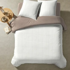 Parure de lit coton rayures taupe Terre de Nuit Ambre