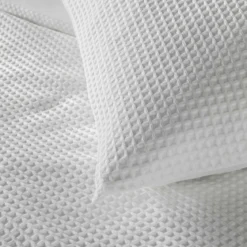 Parure de lit 240x220 microfibre gaufrée blanc Douceur d'Intérieur Abelia