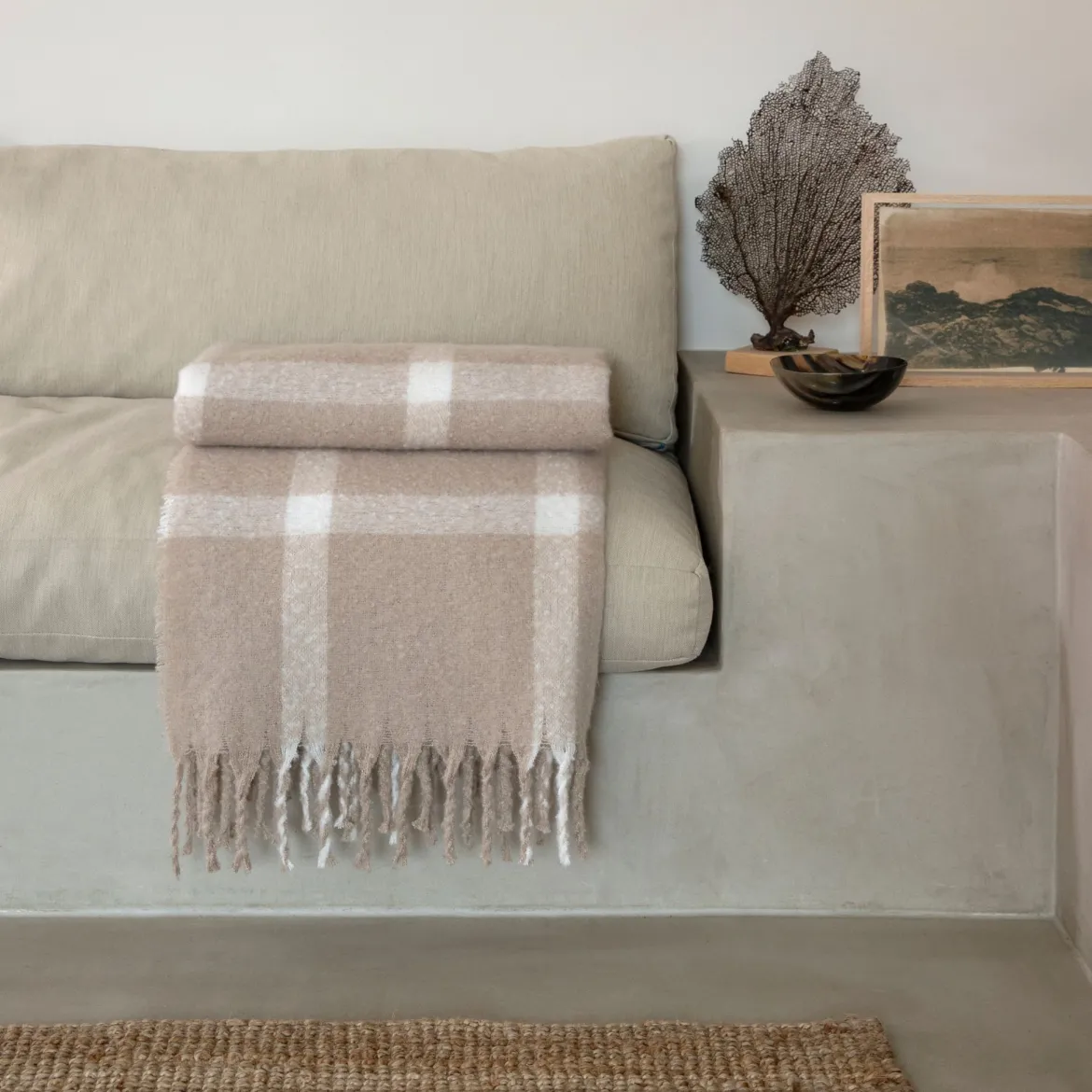 Plaid à carreaux taupe