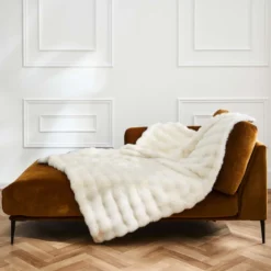 Plaid fourrure chaud naturel 125x150 Mounty